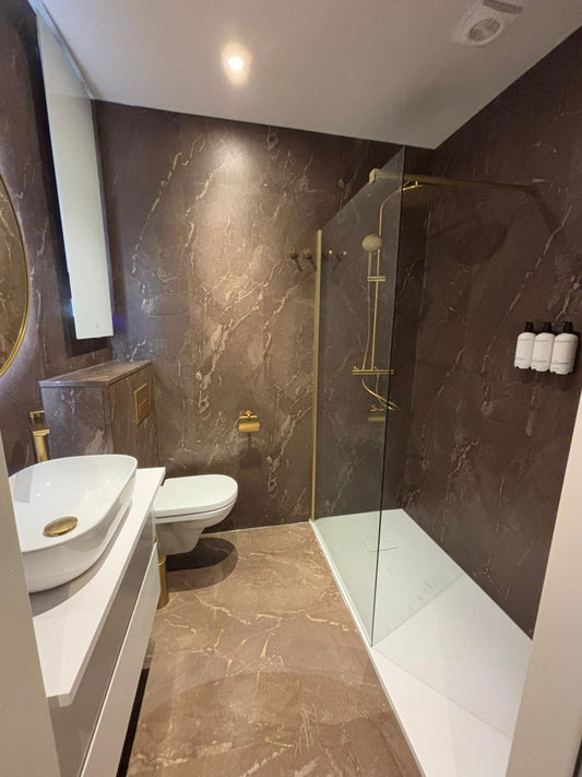 Marmer gold brown – Marmer wandpanelen – 2700 x 450 mm – 1,21 m2